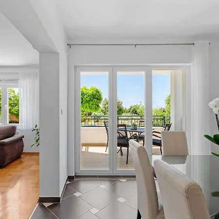 Lucija With Private Pool Apartment *